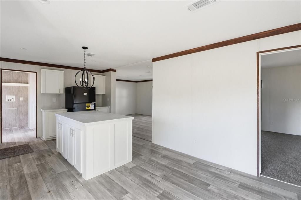 For Sale: $230,000 (3 beds, 2 baths, 1680 Square Feet)