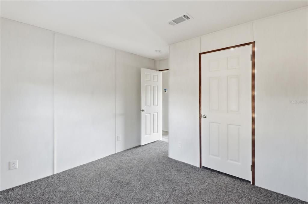 For Sale: $230,000 (3 beds, 2 baths, 1680 Square Feet)