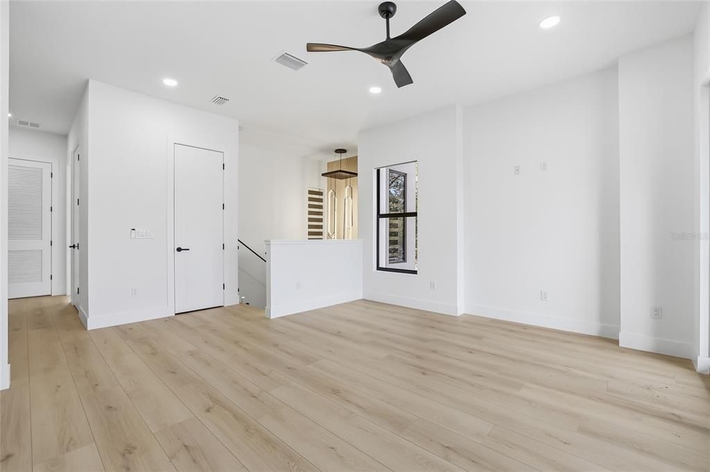 На продажу: $1,750,000 (4 спален, 3 ванн, 3900 Квадратных фут)