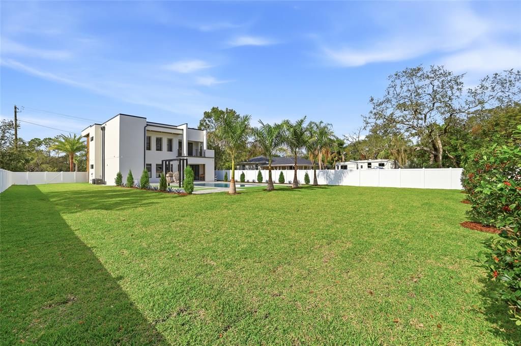 На продажу: $1,750,000 (4 спален, 3 ванн, 3900 Квадратных фут)