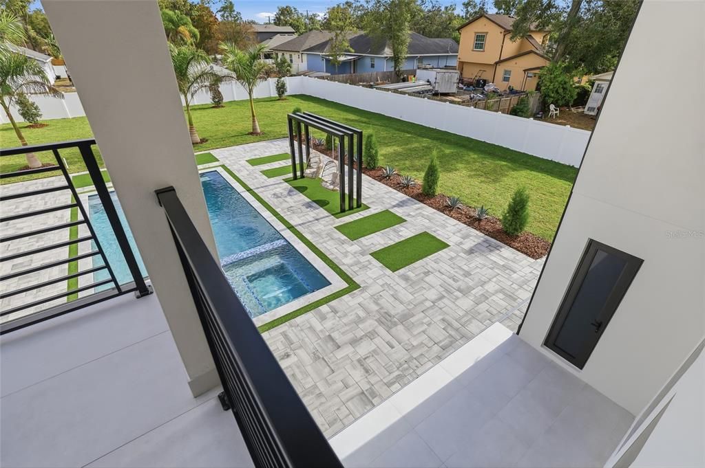 На продажу: $1,750,000 (4 спален, 3 ванн, 3900 Квадратных фут)