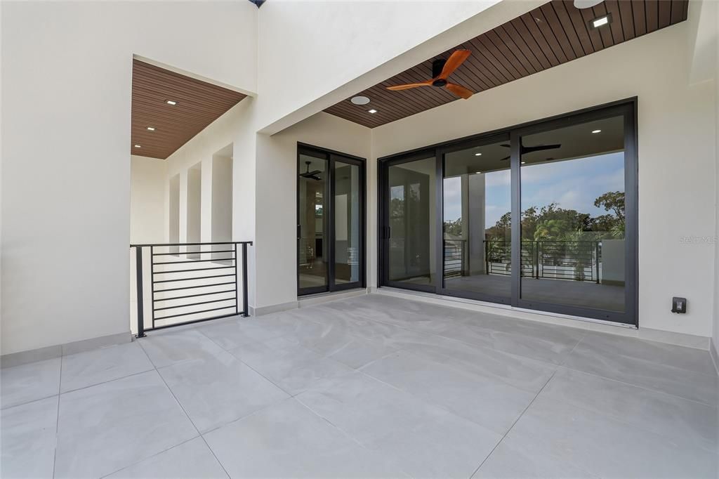 На продажу: $1,750,000 (4 спален, 3 ванн, 3900 Квадратных фут)