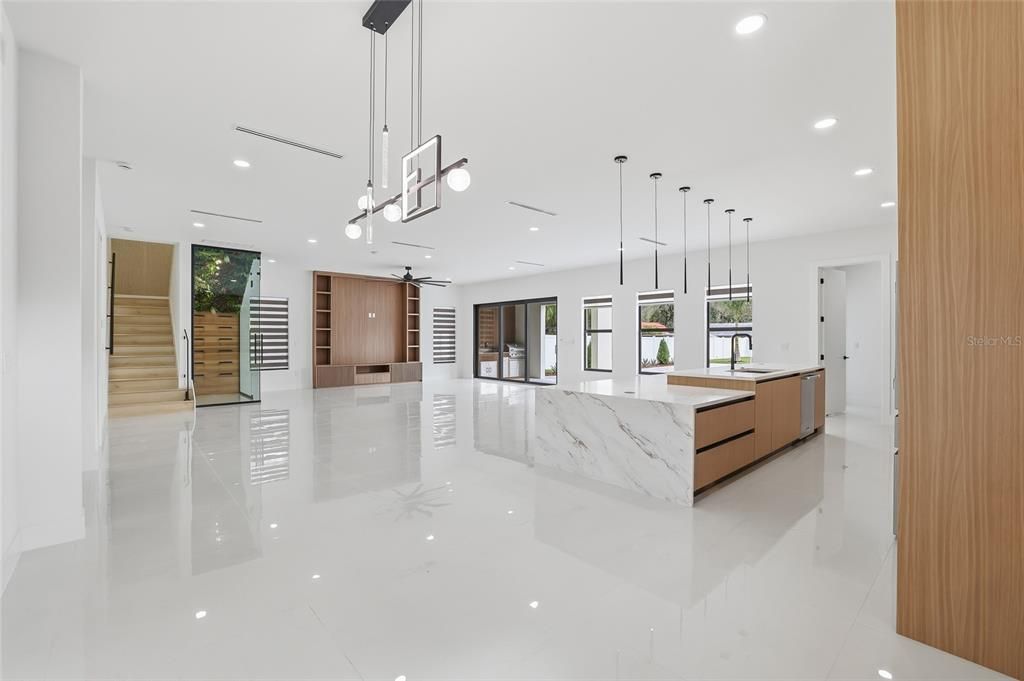 На продажу: $1,750,000 (4 спален, 3 ванн, 3900 Квадратных фут)