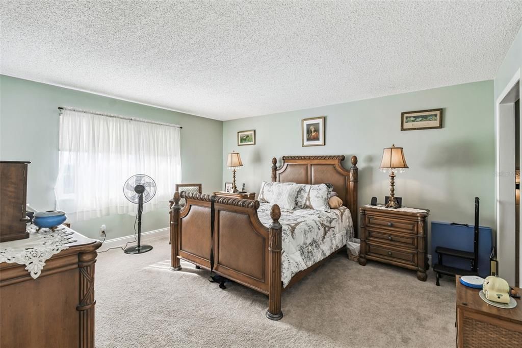 For Sale: $150,000 (2 beds, 2 baths, 1347 Square Feet)