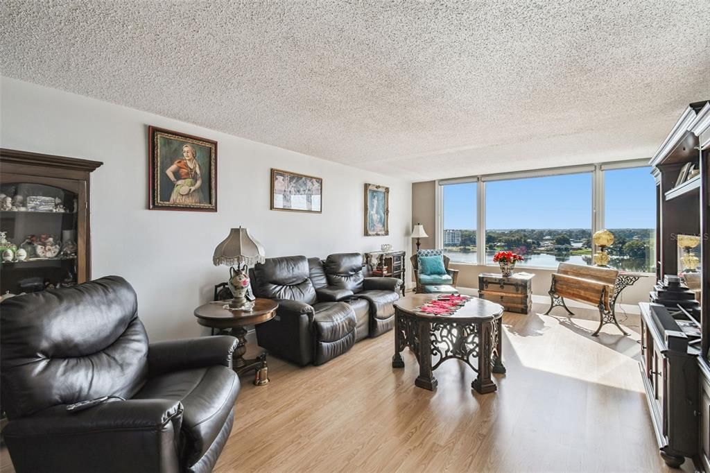 For Sale: $150,000 (2 beds, 2 baths, 1347 Square Feet)