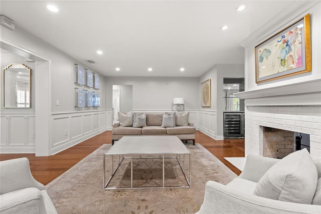 For Rent: $10,950 (4 beds, 3 baths, 2918 Square Feet)