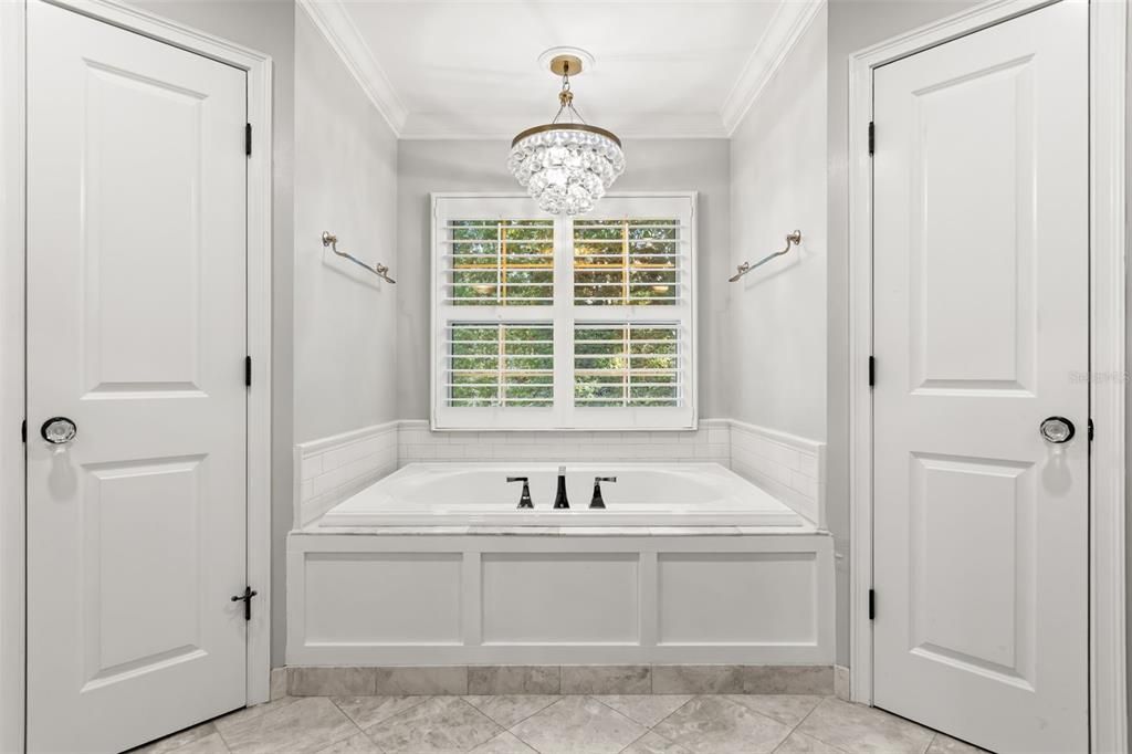 For Rent: $10,950 (4 beds, 3 baths, 2918 Square Feet)