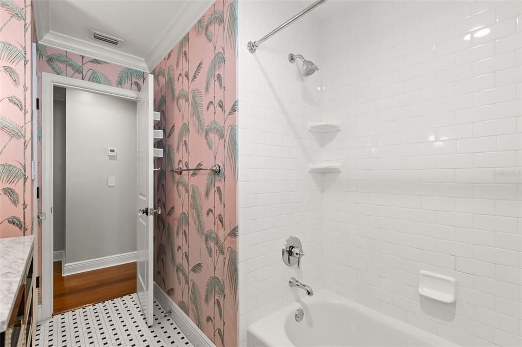 For Rent: $10,950 (4 beds, 3 baths, 2918 Square Feet)