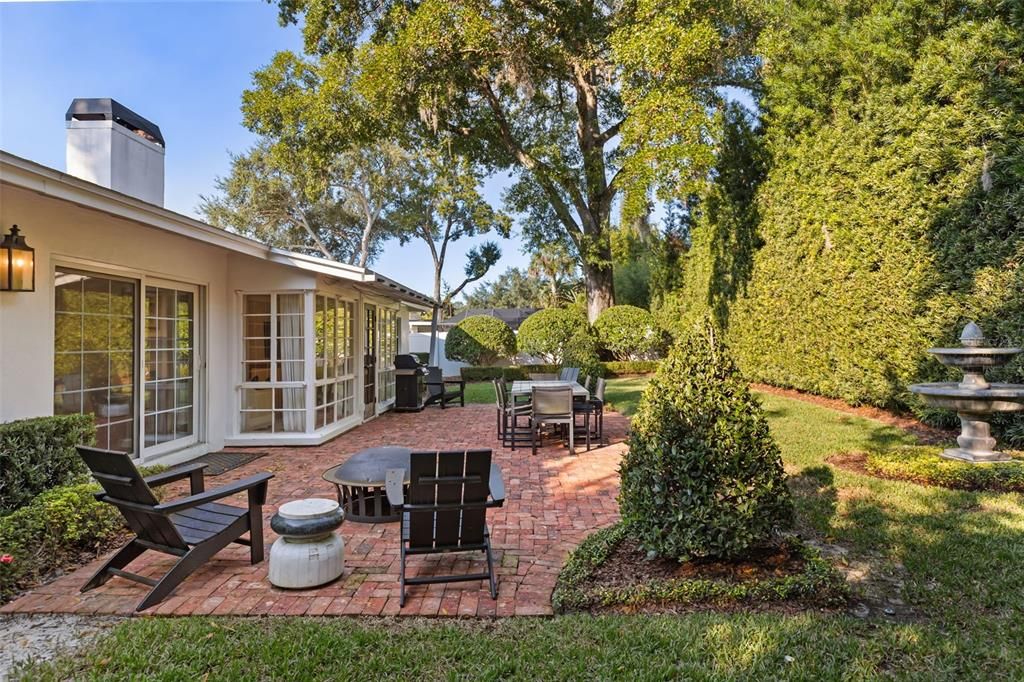 For Rent: $10,950 (4 beds, 3 baths, 2918 Square Feet)