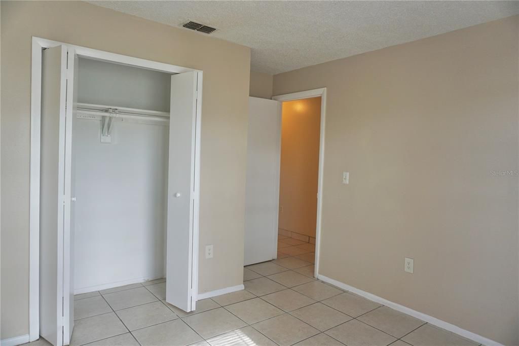 For Rent: $1,600 (3 beds, 2 baths, 1143 Square Feet)