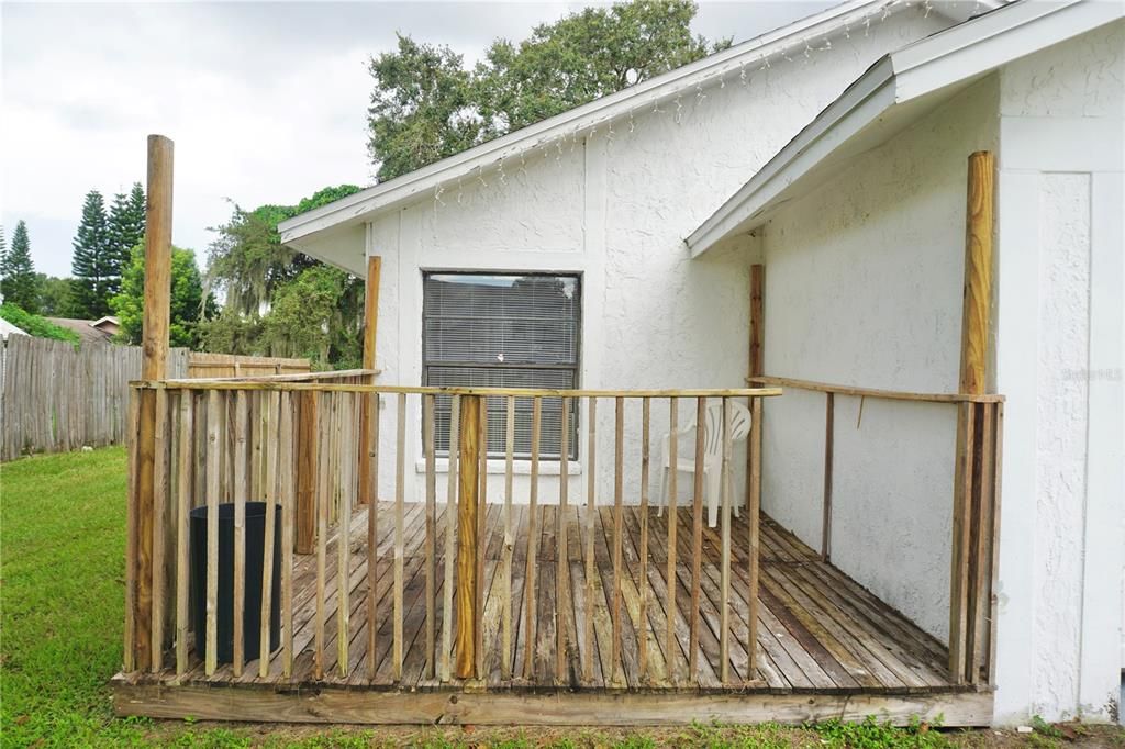 For Rent: $1,600 (3 beds, 2 baths, 1143 Square Feet)