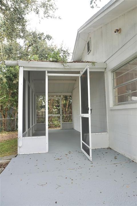 For Rent: $1,600 (3 beds, 2 baths, 1143 Square Feet)
