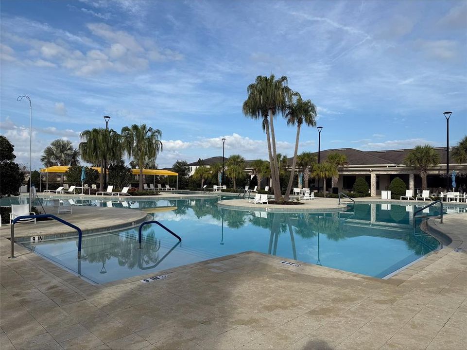 En Venta: $279,900 (2 camas, 2 baños, 1616 Pies cuadrados)