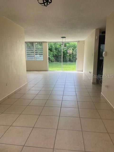 For Sale: $510,000 (4 beds, 2 baths, 1700 Square Feet)