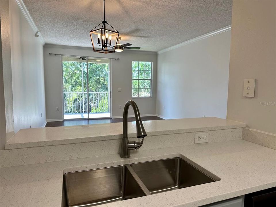 出租: $2,195 (2 贝兹, 2 浴室, 1246 平方英尺)