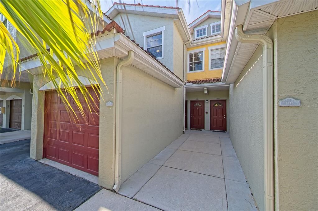 出租: $2,195 (2 贝兹, 2 浴室, 1246 平方英尺)