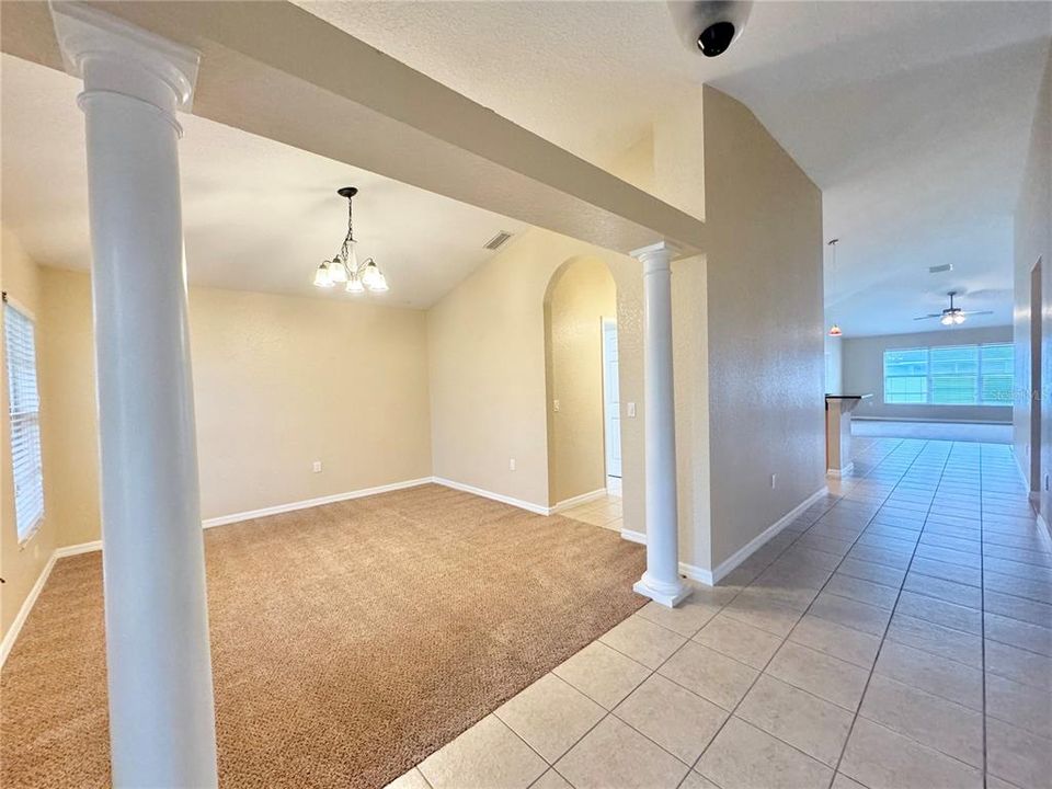 For Rent: $1,900 (3 beds, 2 baths, 1848 Square Feet)