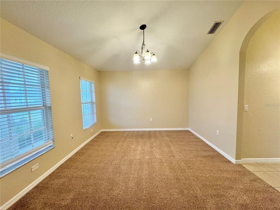 For Rent: $1,900 (3 beds, 2 baths, 1848 Square Feet)