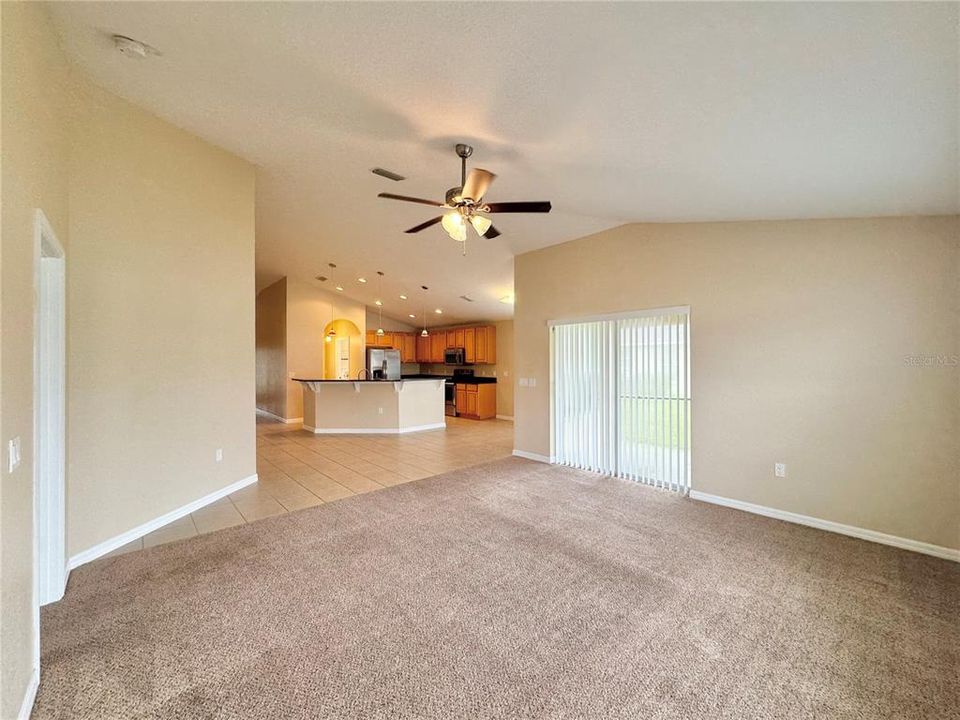 For Rent: $1,900 (3 beds, 2 baths, 1848 Square Feet)