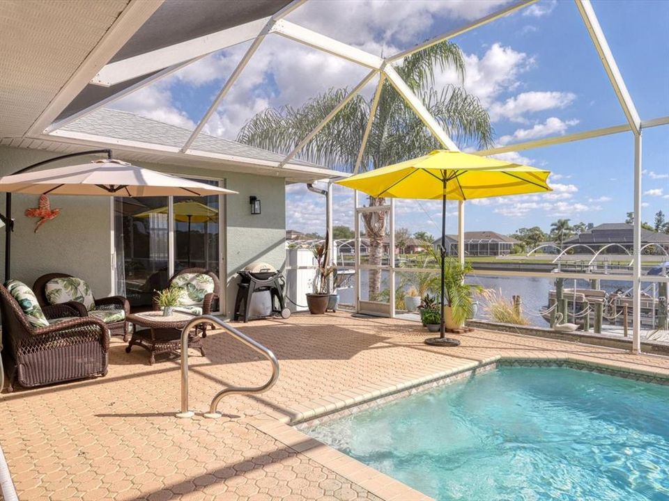 На продажу: $639,900 (3 спален, 2 ванн, 2011 Квадратных фут)