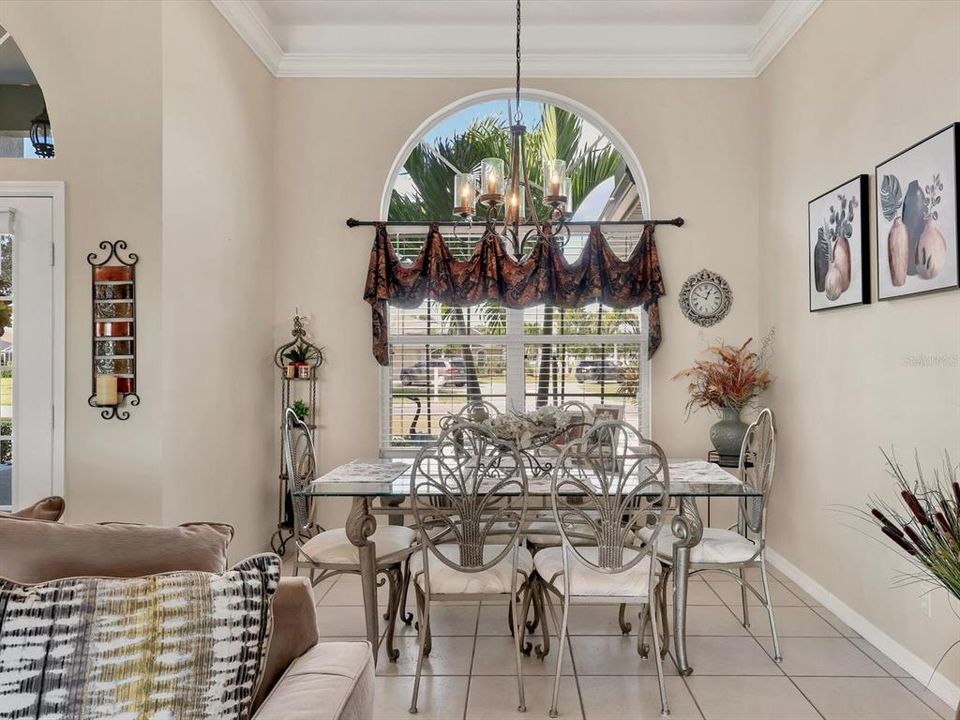 На продажу: $639,900 (3 спален, 2 ванн, 2011 Квадратных фут)