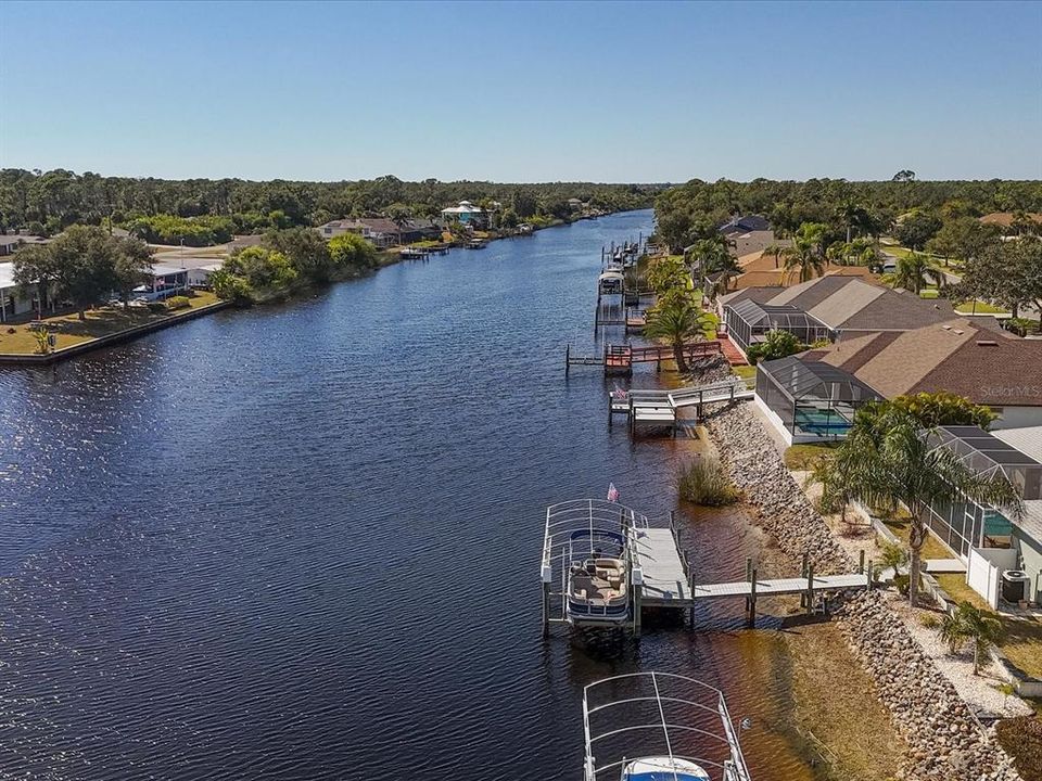 На продажу: $639,900 (3 спален, 2 ванн, 2011 Квадратных фут)