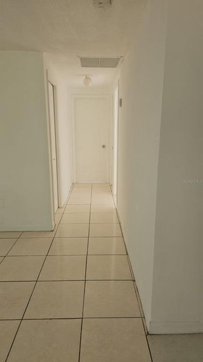 For Rent: $2,200 (2 beds, 1 baths, 2160 Square Feet)