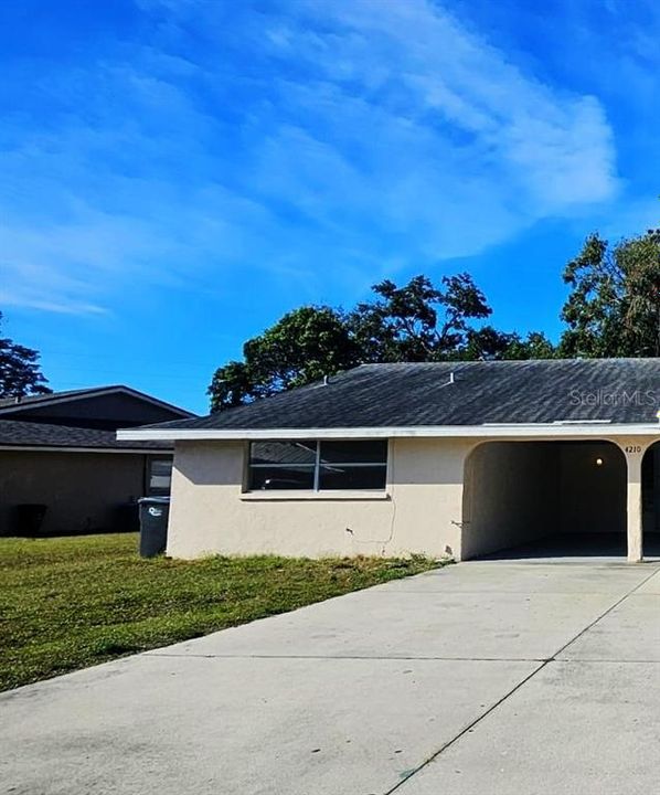 For Rent: $2,200 (2 beds, 1 baths, 2160 Square Feet)