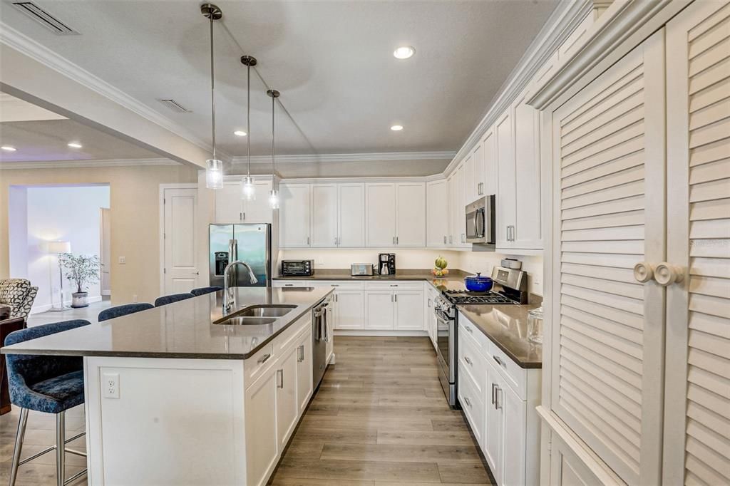 На продажу: $800,000 (3 спален, 3 ванн, 2600 Квадратных фут)