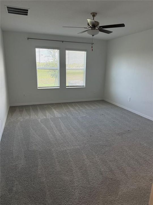 For Rent: $2,800 (6 beds, 3 baths, 3342 Square Feet)