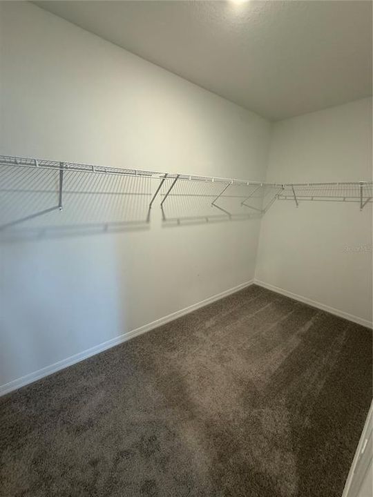 For Rent: $2,800 (6 beds, 3 baths, 3342 Square Feet)