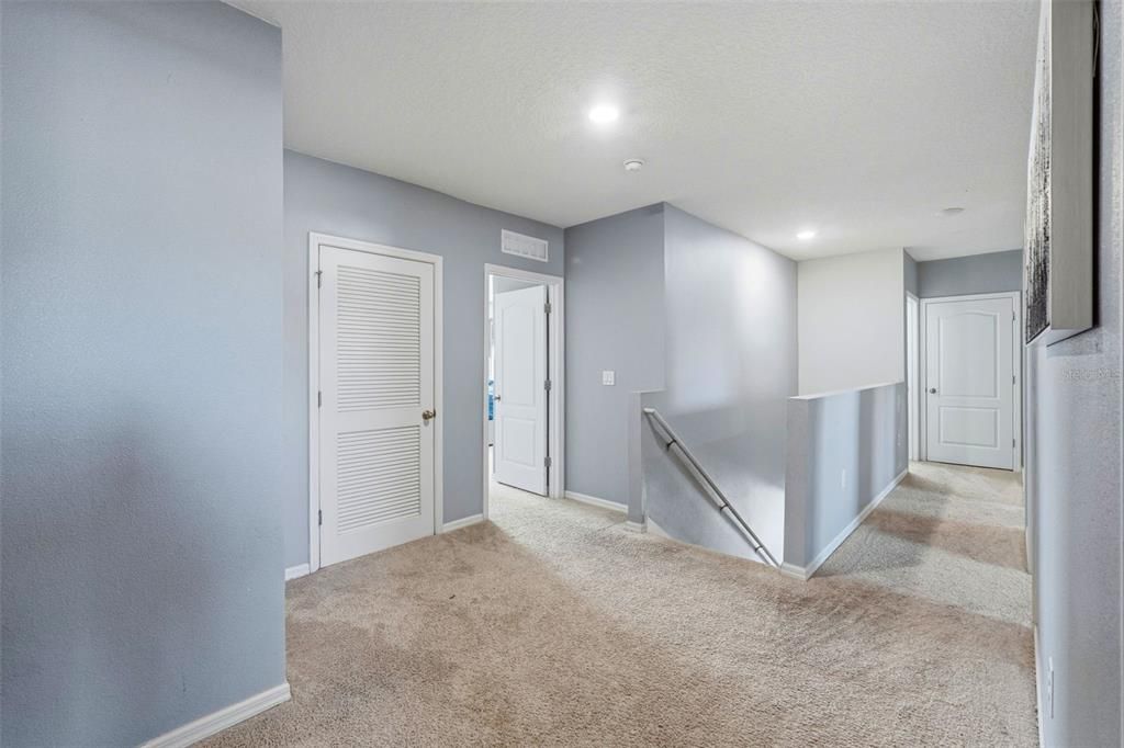 待售: $449,900 (4 贝兹, 2 浴室, 2505 平方英尺)