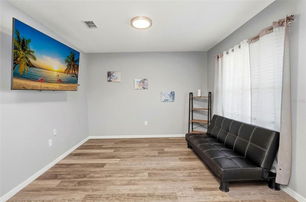 待售: $449,900 (4 贝兹, 2 浴室, 2505 平方英尺)