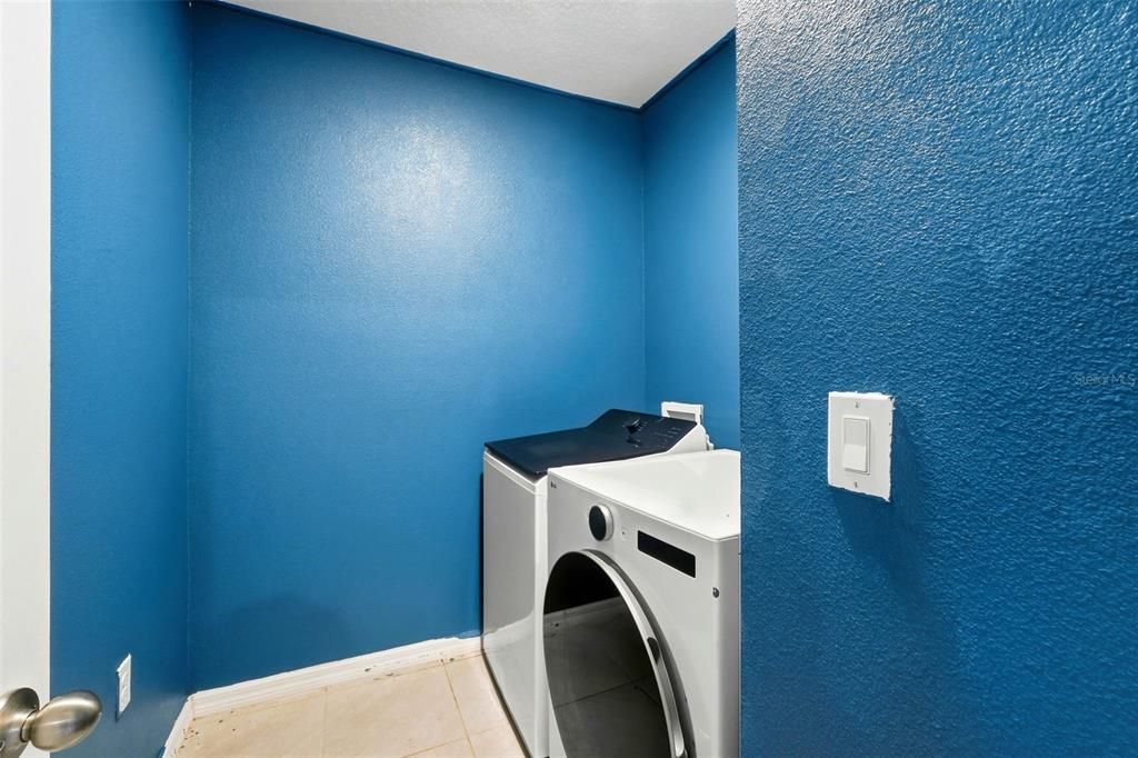 待售: $449,900 (4 贝兹, 2 浴室, 2505 平方英尺)