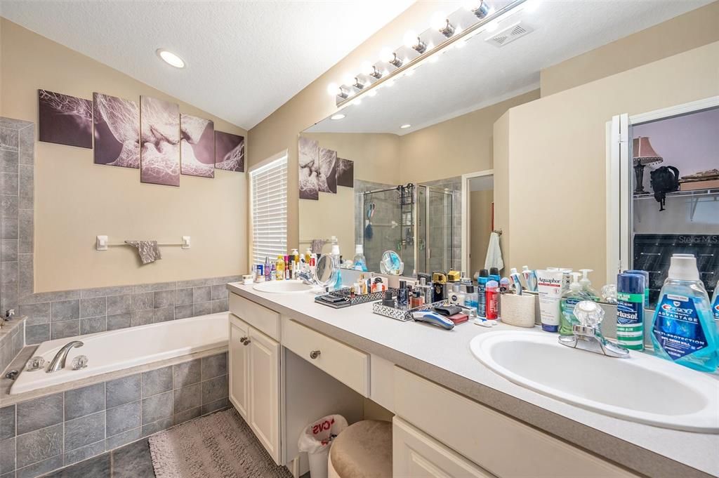 For Sale: $399,000 (4 beds, 2 baths, 2056 Square Feet)