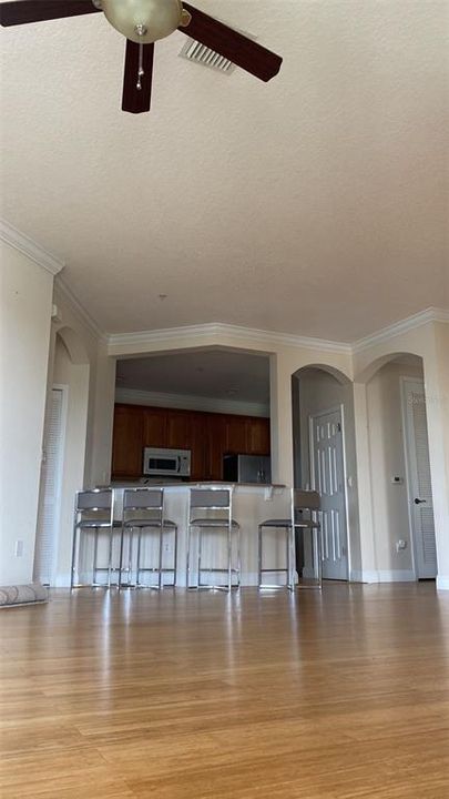 For Sale: $325,000 (3 beds, 2 baths, 1442 Square Feet)