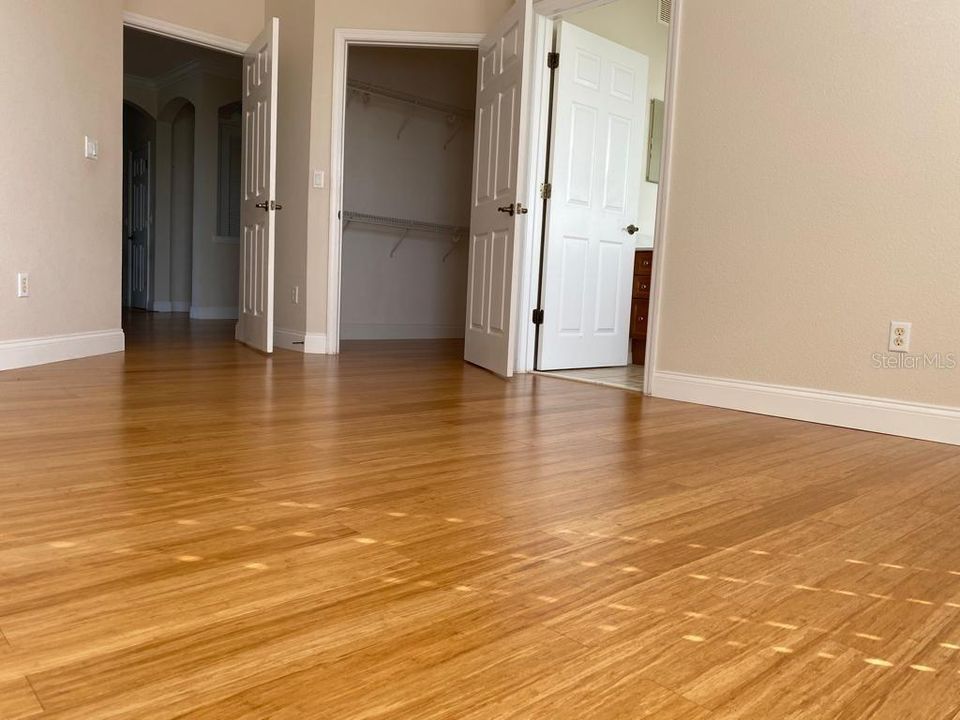 For Sale: $325,000 (3 beds, 2 baths, 1442 Square Feet)