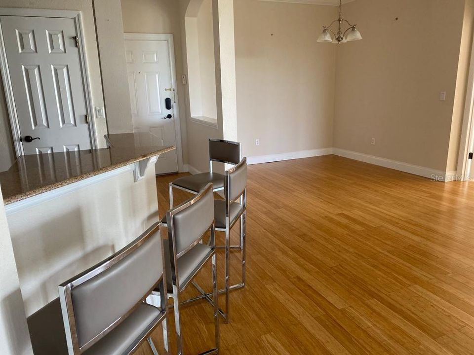 For Sale: $325,000 (3 beds, 2 baths, 1442 Square Feet)