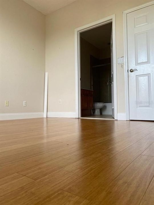 For Sale: $325,000 (3 beds, 2 baths, 1442 Square Feet)