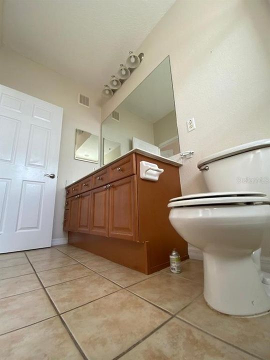 For Sale: $325,000 (3 beds, 2 baths, 1442 Square Feet)