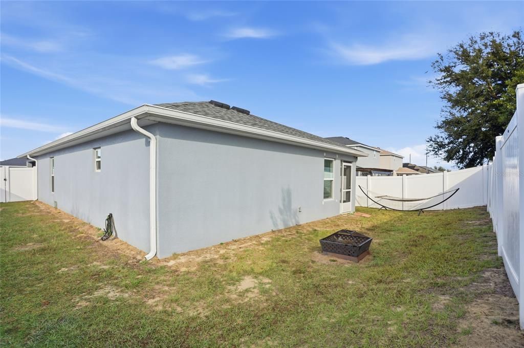For Sale: $310,500 (3 beds, 2 baths, 1513 Square Feet)