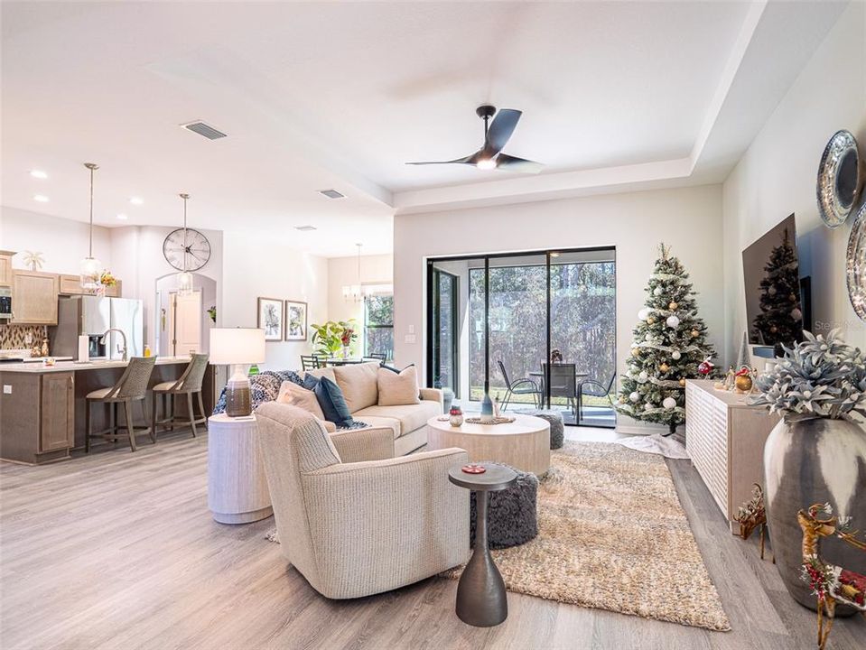 En Venta: $419,000 (3 camas, 2 baños, 1918 Pies cuadrados)