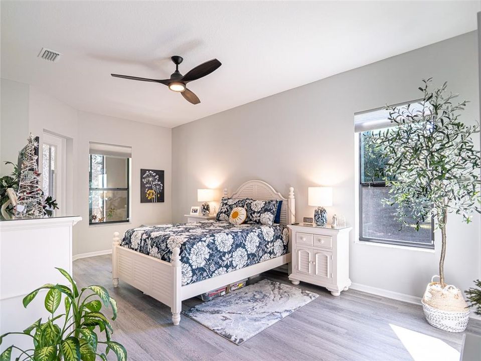 En Venta: $419,000 (3 camas, 2 baños, 1918 Pies cuadrados)