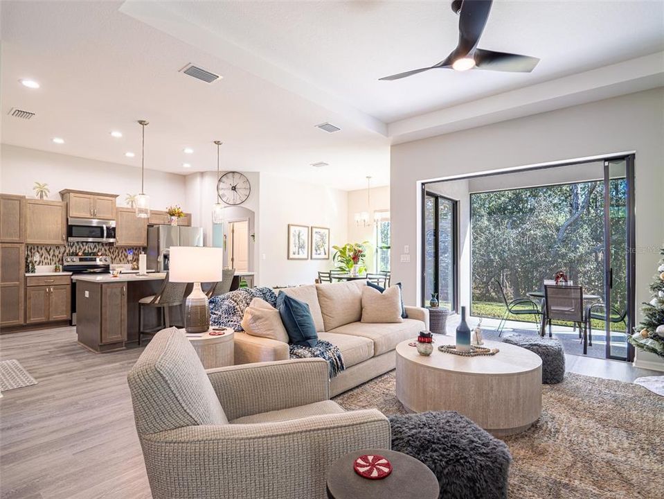 En Venta: $419,000 (3 camas, 2 baños, 1918 Pies cuadrados)