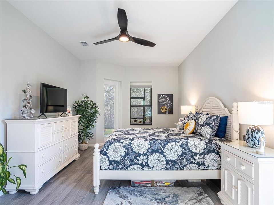 En Venta: $419,000 (3 camas, 2 baños, 1918 Pies cuadrados)