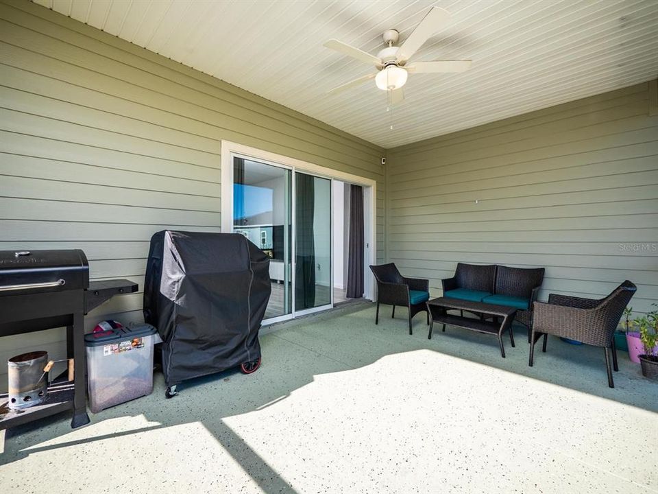 For Rent: $2,000 (3 beds, 2 baths, 1721 Square Feet)