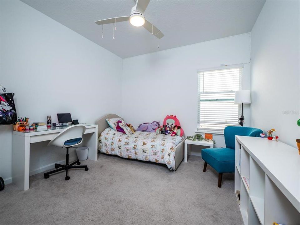 For Rent: $2,000 (3 beds, 2 baths, 1721 Square Feet)