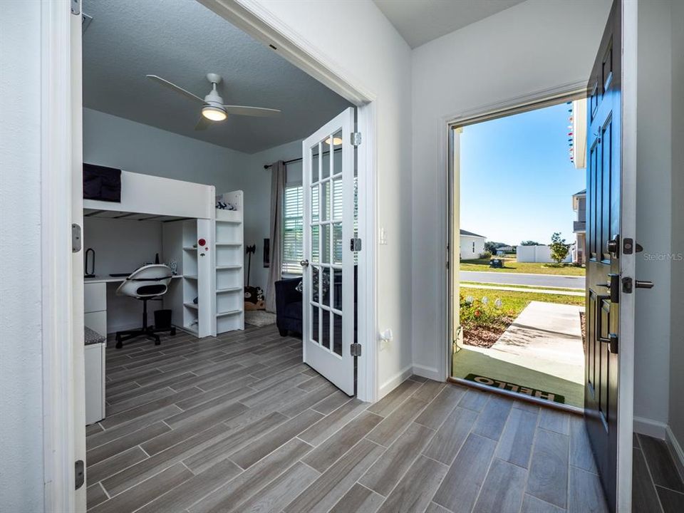 For Rent: $2,000 (3 beds, 2 baths, 1721 Square Feet)