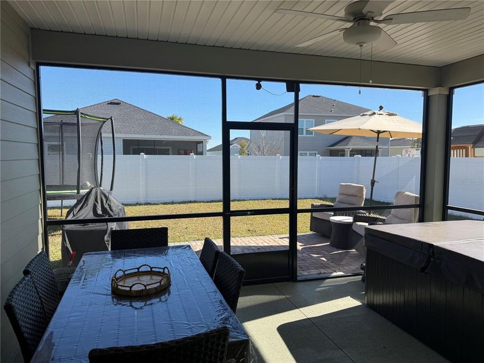 For Rent: $2,000 (3 beds, 2 baths, 1721 Square Feet)