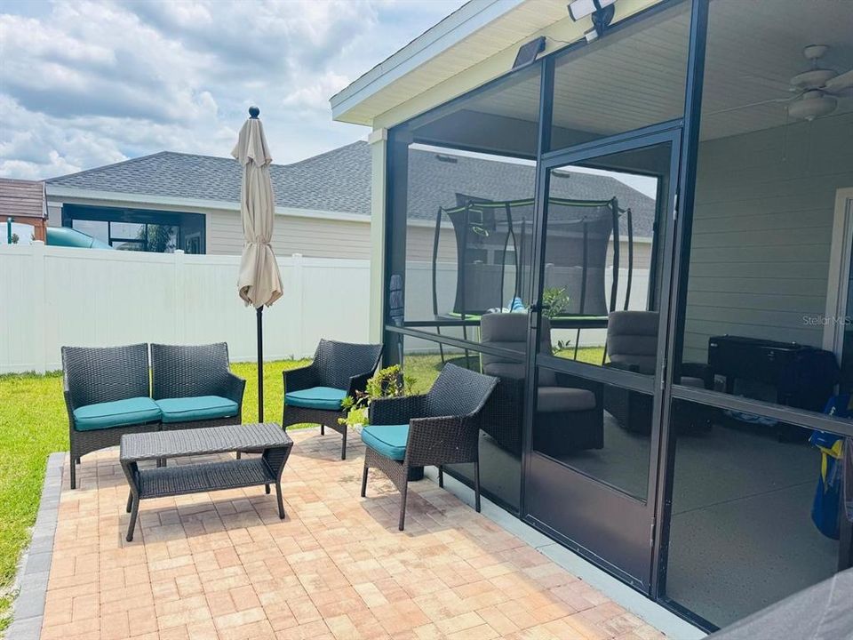 For Rent: $2,000 (3 beds, 2 baths, 1721 Square Feet)